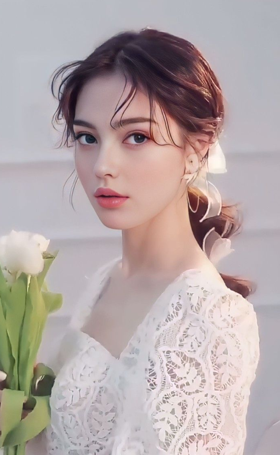 Makeup cho gương mặt gầy thêm đầy đặn