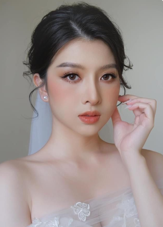 makeup cô dâu tone cam