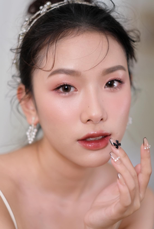 makeup dự tiệc cưới mùa thu đông 2023
