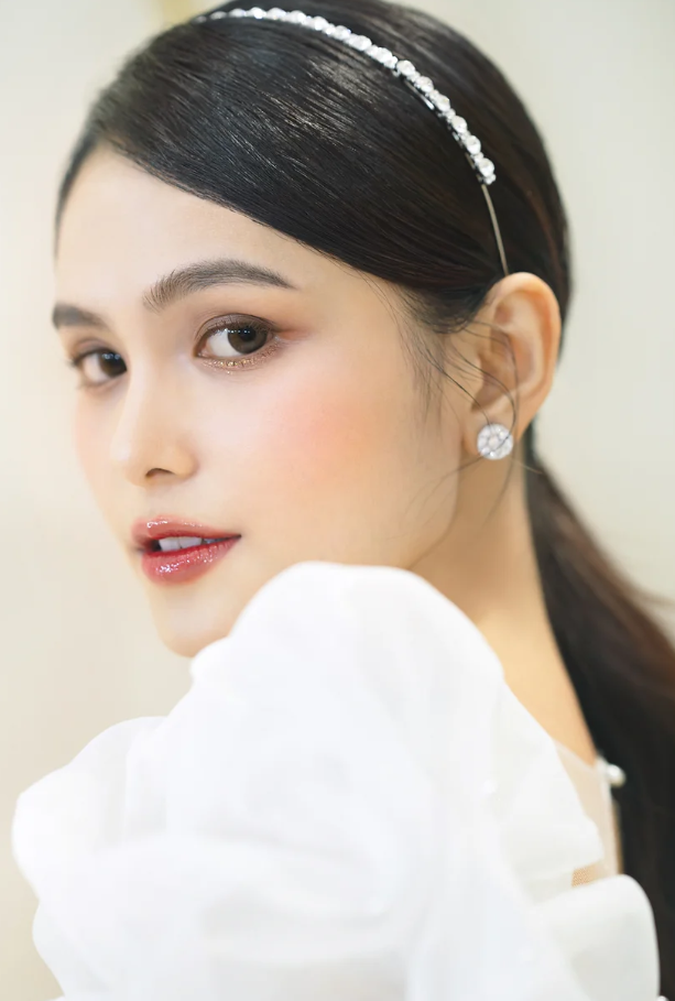 makeup son bóng cho cô dâu