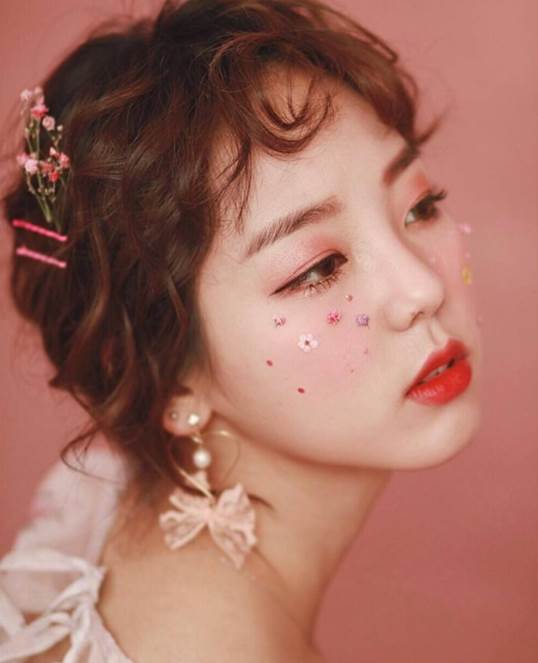 7 kiểu makeup tone hồng ngọt ngào cho nàng thêm xinh