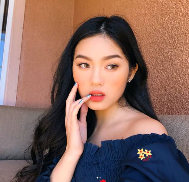 Makeup tone hồng san hô