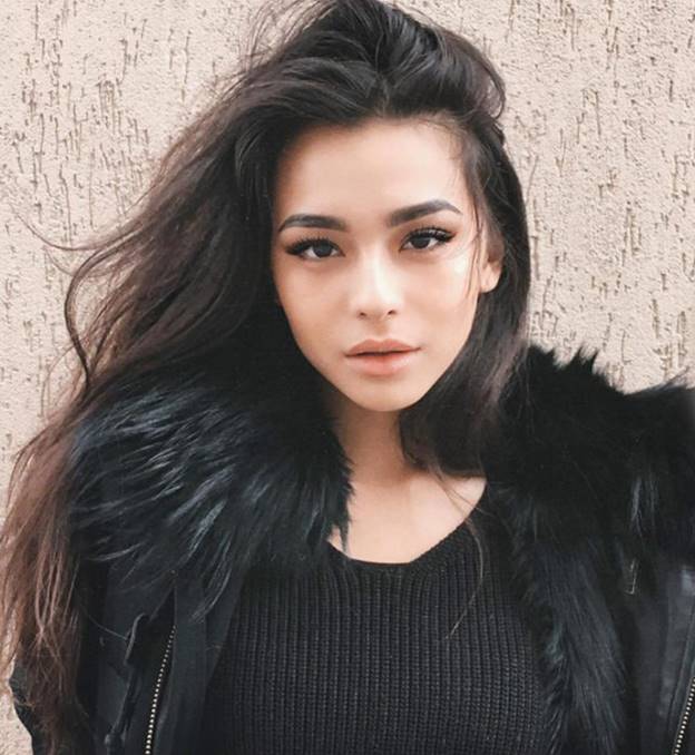 Makeup tone Tây cho mặt tròn