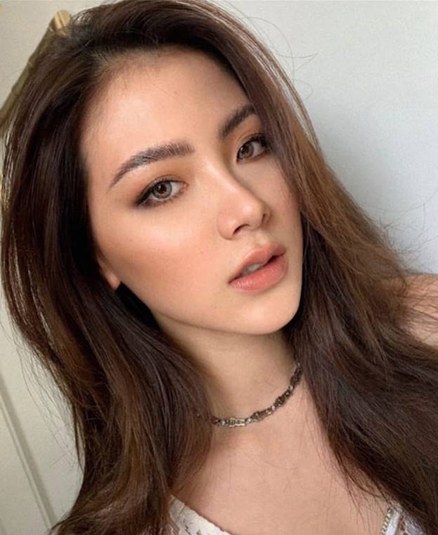Makeup tone Tây cho mặt tròn