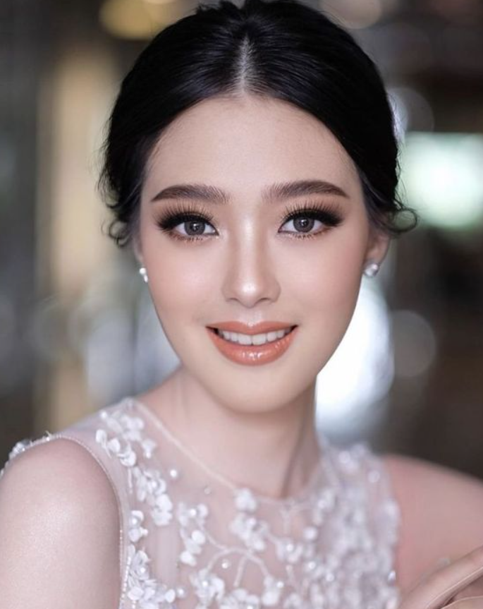 Makeup tông nâu tây