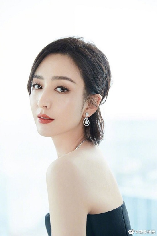 Trang điểm dự tiệc tối