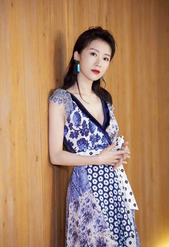 Trang điểm dự tiệc tối