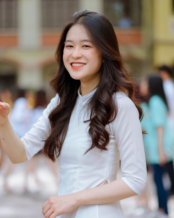 Giá makeup kỷ yếu 1