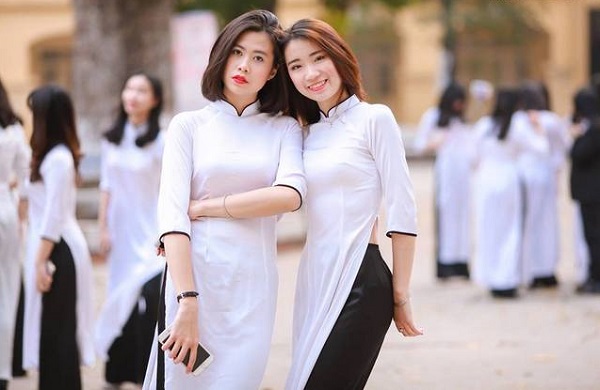 trang điểm kỷ yếu đẹp 5