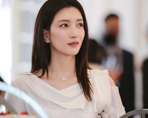 Giá trang điểm dự tiệc