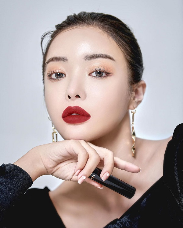 học cách trang điểm dự tiệc đơn giản