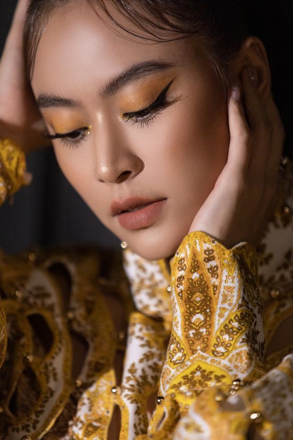 học cách trang điểm dự tiệc đơn giản
