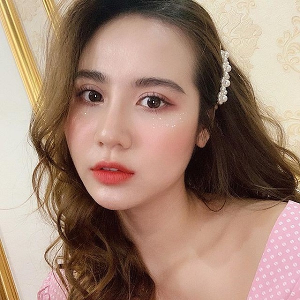 học cách trang điểm dự tiệc đơn giản