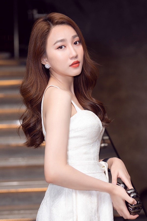 hướng dẫn trang điểm dự tiệc