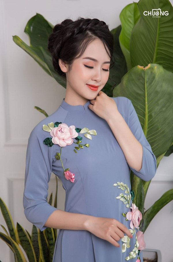 Trang điểm mẹ chồng nàng dâu