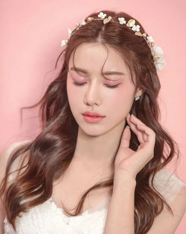 Những sai lầm trong trang điểm cô dâu 