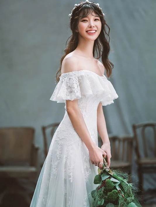 Có nên hay không khi chọn thuê trang điểm ngày cưới cho cô dâu tại nhà?