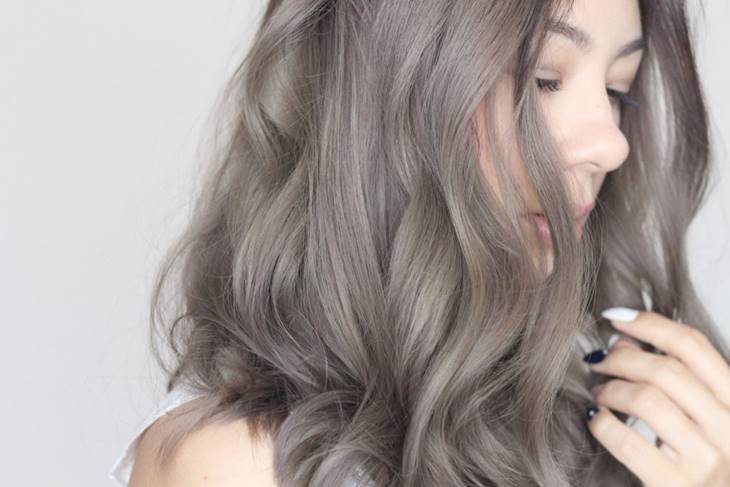 Tóc nhuộm màu nâu