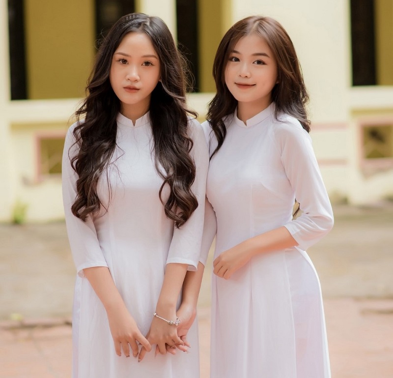 Makeup kỷ yếu tone Tây