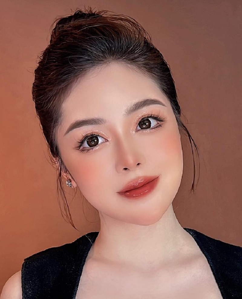 Makeup tone Thái