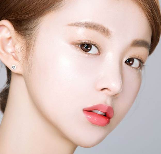 Hách tuổi với bí kíp trang điểm bọng mắt như idol Hàn Quốc