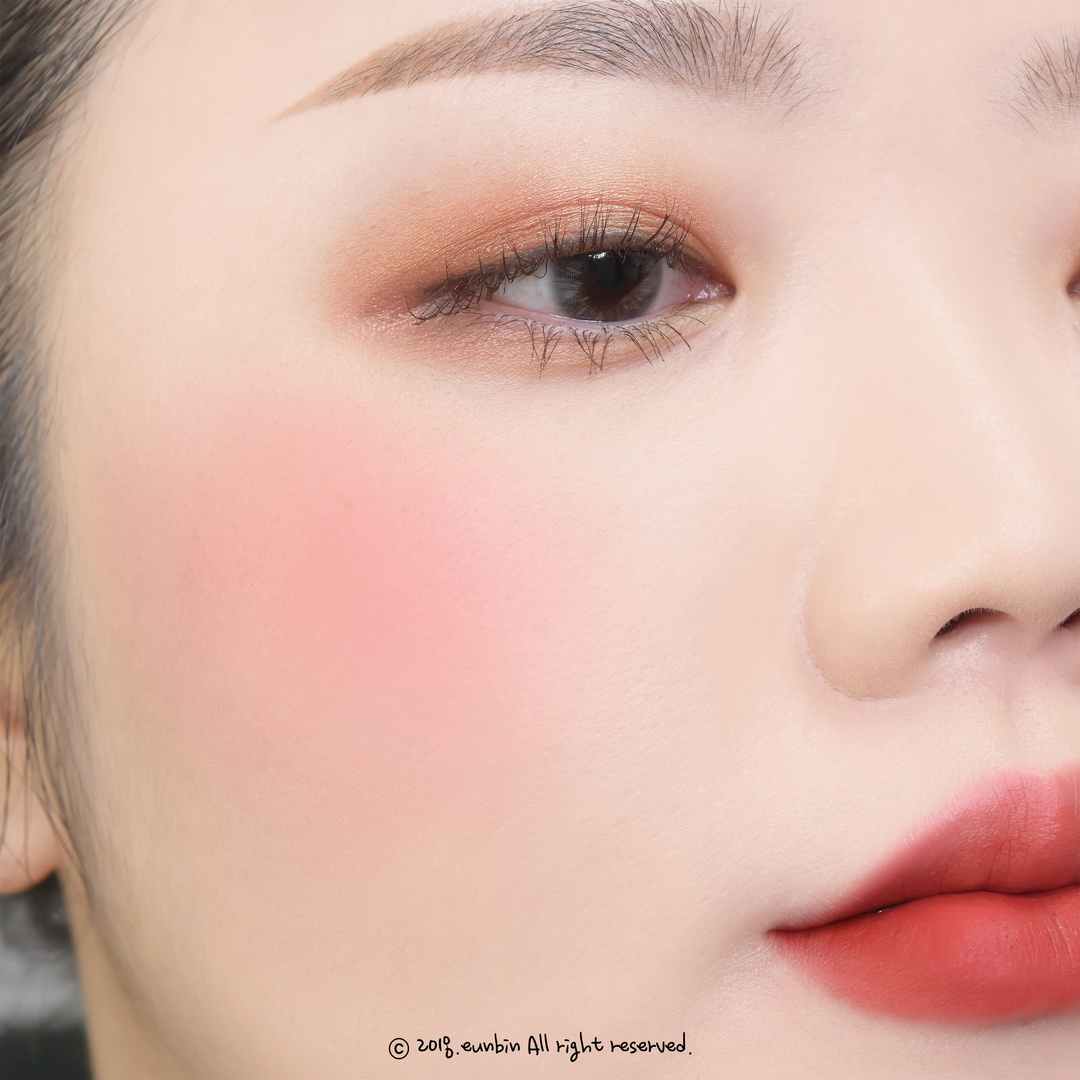 Trang điểm chụp ảnh ngoài trời Hà Nội