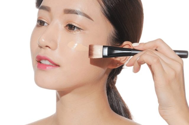 các bước trang điểm nhẹ nhàng đi học cho các cô nàng tuổi teen