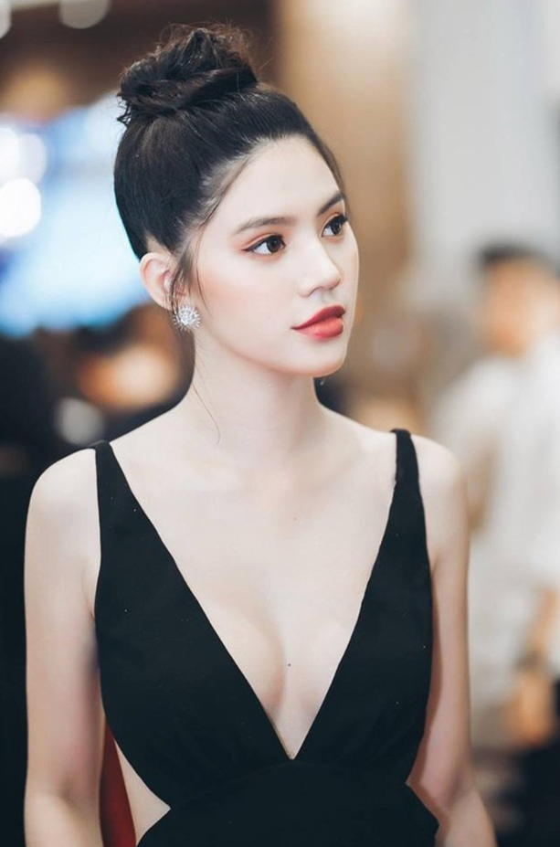 Trang điểm đi sự kiện bao tiền