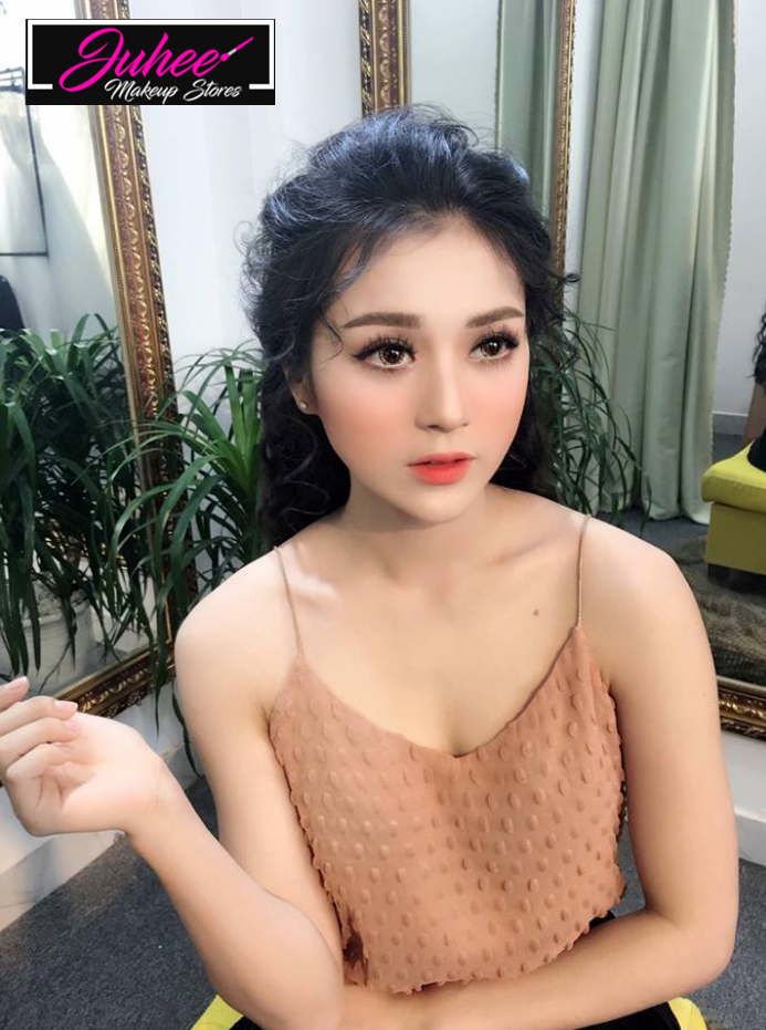 Trang điểm dự tiệc cưới tại Juhee Makeup