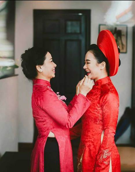 Những lưu ý khi làm tóc và trang điểm khu vực Đình Thôn tại nhà dành cho mẹ cô dâu