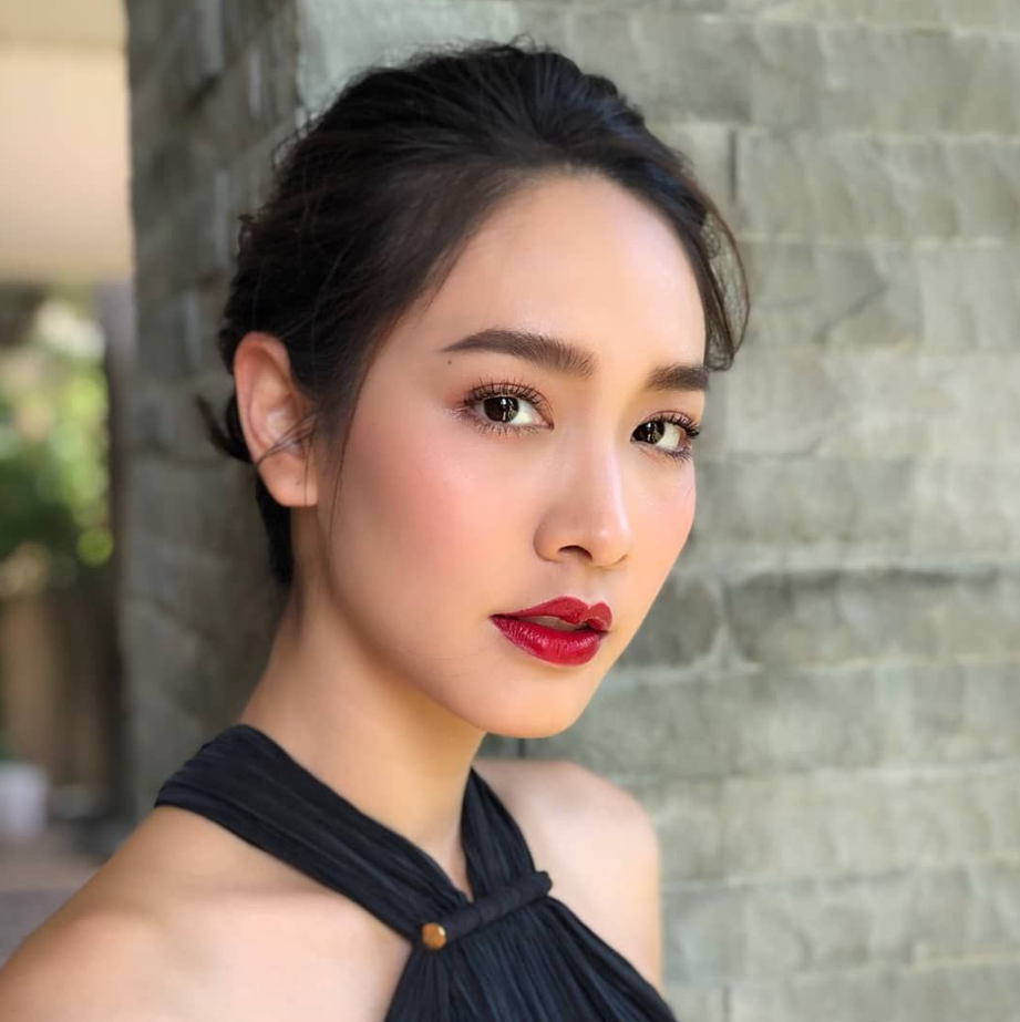 trang điểm làm tóc đi đám cưới ở đâu