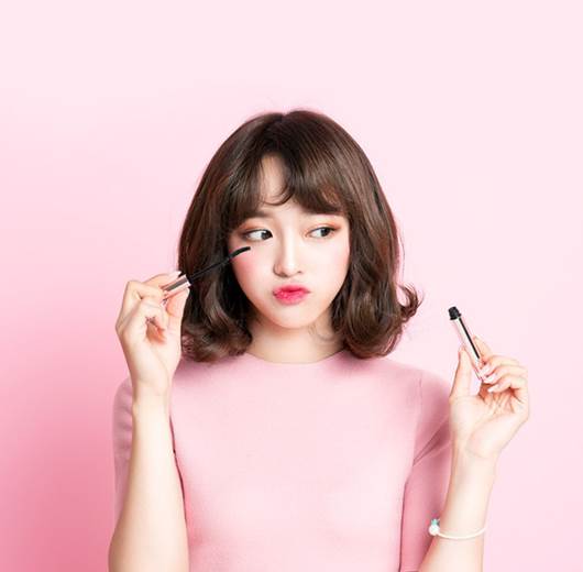 Bí kíp trang điểm mắt màu nâu đồng cho các cô nàng công sở 