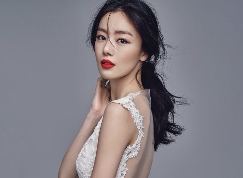 Bắt trend trang điểm mùa thu