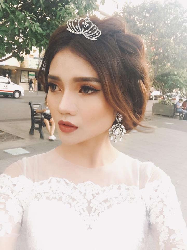 Trang điểm cô dâu nhẹ nhàng Hàn Quốc Trang điểm cô dâu nhẹ nhàng Hàn Quốc