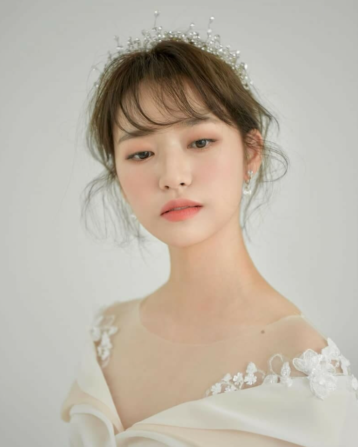 xu hướng makeup cô dâu 2023 